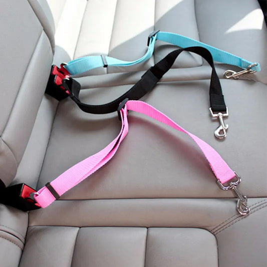 Correa para viajar con tu mascota, ajustable al cinturón de seguridad del auto - El rincón de Dolly y Chilo